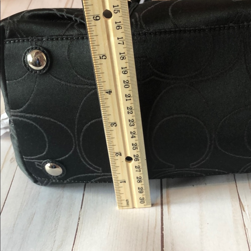 SOLD COACH shoulder bag (authentic) - Picture 5 of 8